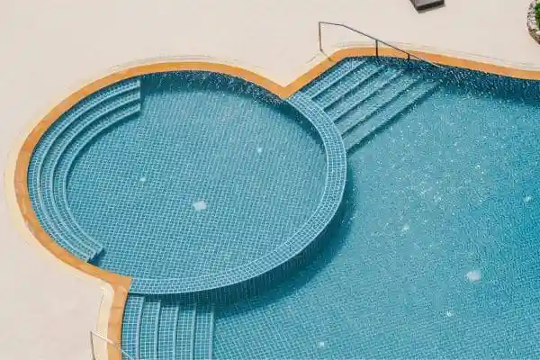 Assurance décennale piscine _ Lans Assurance