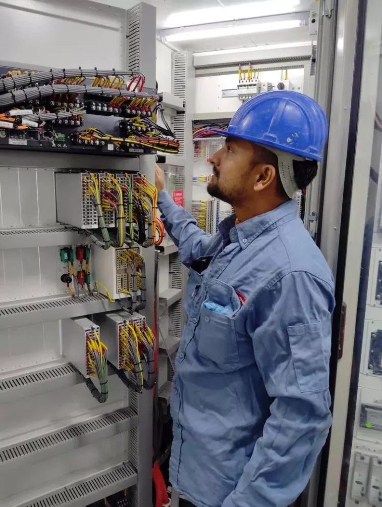 Pourquoi la décennale est obligatoire pour un électricien 